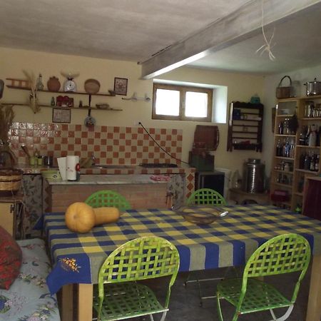 Гостевой дом Country Living School Laconi Экстерьер фото
